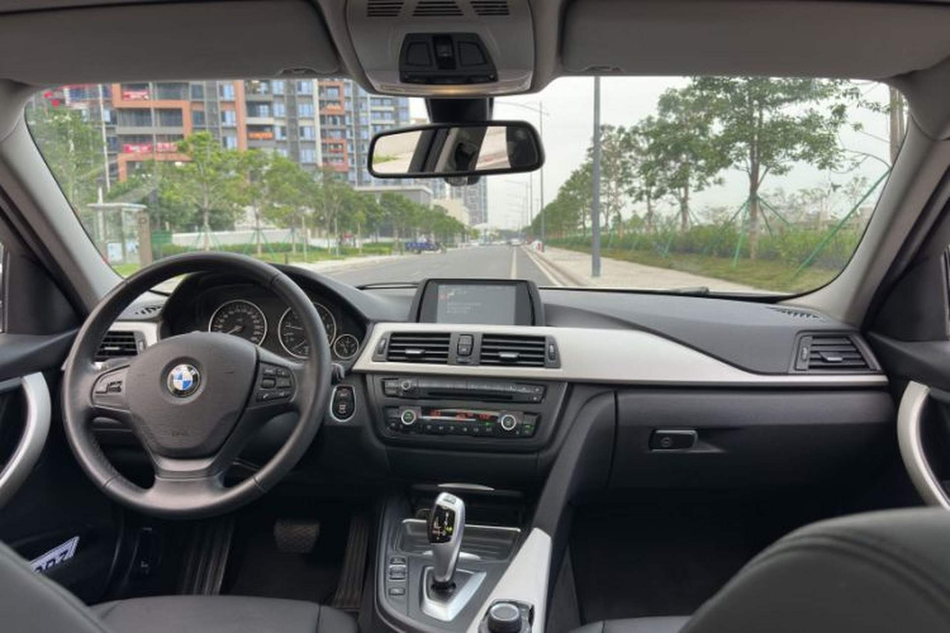 Used BMW 3 Series 2015 320Li Luxury Edition Fashion Model Interior 6
