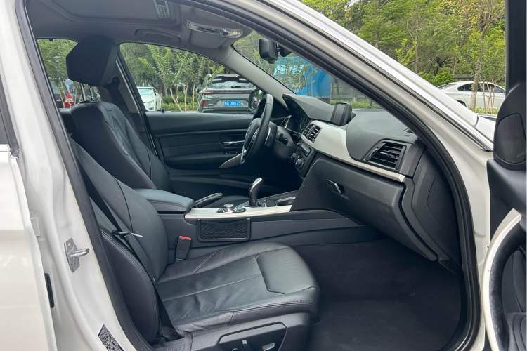 Used BMW 3 Series 2015 328Li xDrive Fashion Model Interior 6