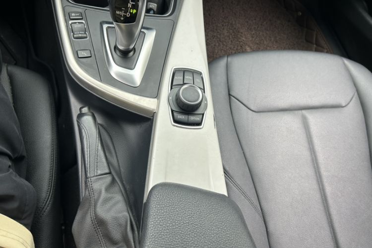 Used BMW 3 Series 2015 316Li Fashion Model Interior 7