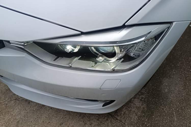 Used BMW 3 Series 2015 320Li Luxury Design Package Left Front Headlight