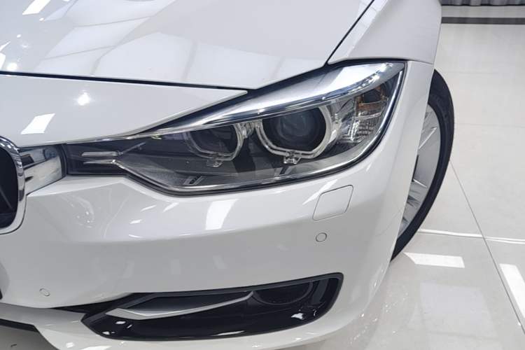 Used BMW 3 Series 2015 328i Sport Design Package Left Front Headlight