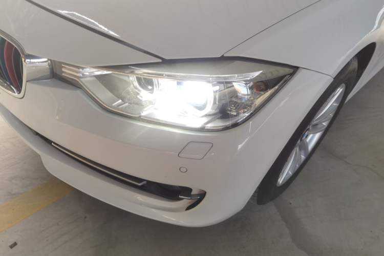 Used BMW 3 Series 2015 320Li Luxury Edition Fashion Model Left Front Headlight