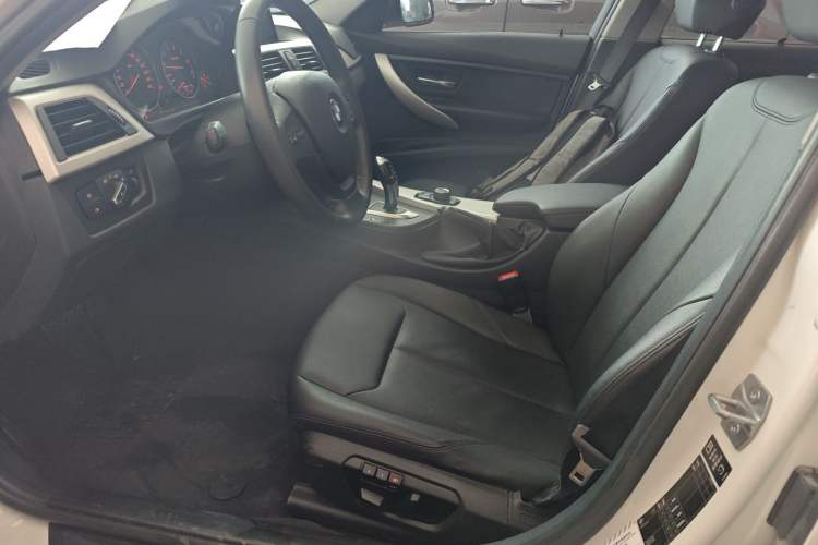 Used BMW 3 Series 2015 320Li Fashion Model Left Front Seat