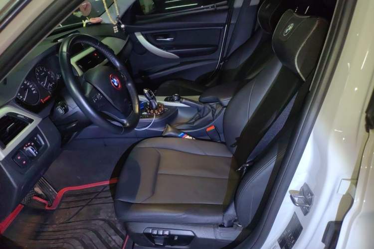 Used BMW 3 Series 2015 320Li Luxury Edition Fashion Model Left Front Seat