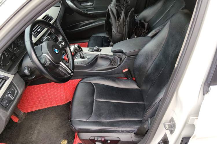 Used BMW 3 Series 2015 316Li Fashion Model Left Front Seat