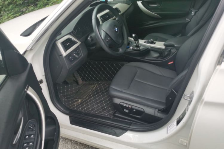 Used BMW 3 Series 2015 316Li Fashion Model Left Front Seat