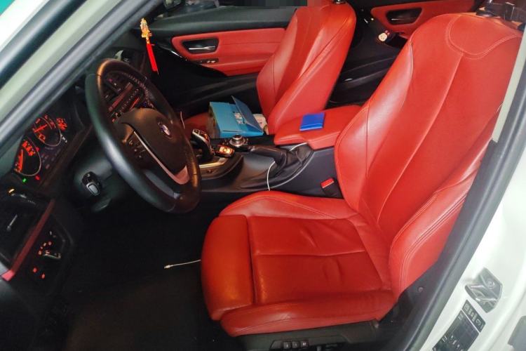 Used BMW 3 Series 2015 320i Luxury Edition Sports Design Package Left Front Seat