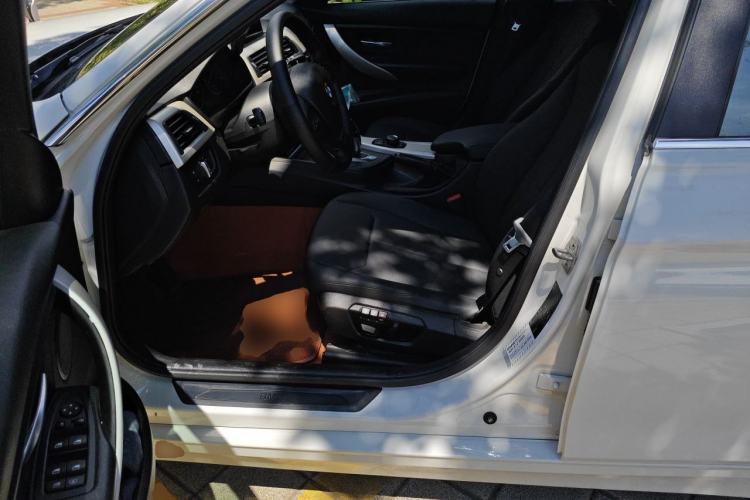 Used BMW 3 Series 2015 320Li Luxury Edition Fashion Model Left Front Seat