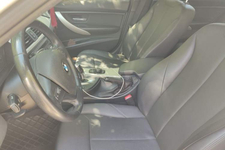 Used BMW 3 Series 2015 316Li Fashion Model Left Front Seat