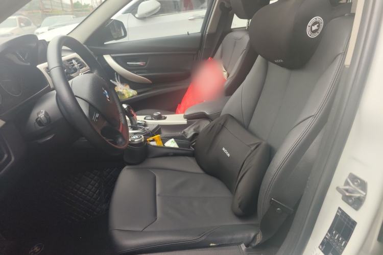 Used BMW 3 Series 2015 320Li Fashion Model Left Front Seat