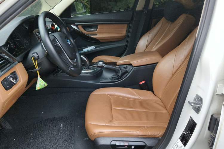 Used BMW 3 Series 2015 320Li Luxury Design Package Premium Edition Left Front Seat