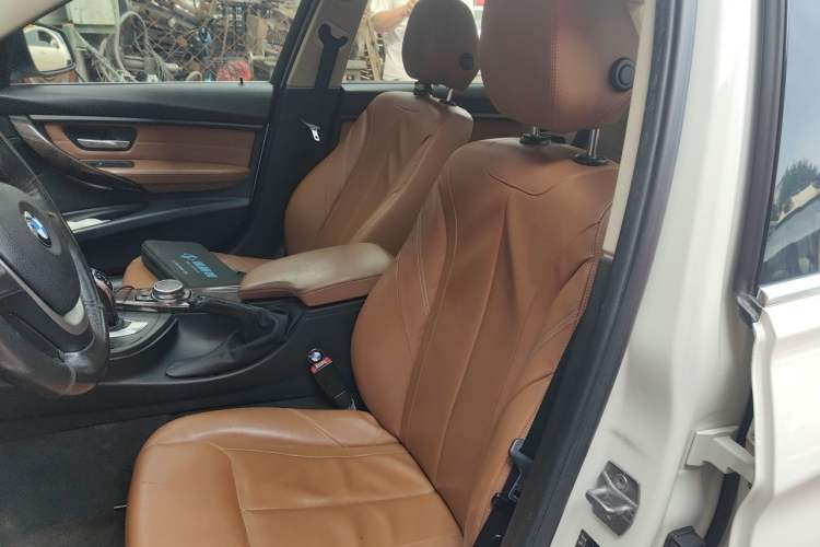 Used BMW 3 Series 2015 320Li Luxury Design Package Premium Edition Left Front Seat