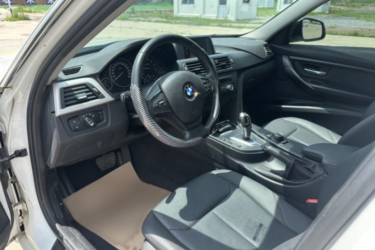 Used BMW 3 Series 2015 320Li Fashion Model Left Front Seat