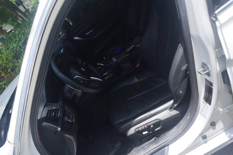 Used BMW 3 Series 2015 320Li Luxury Design Package Left Front Seat