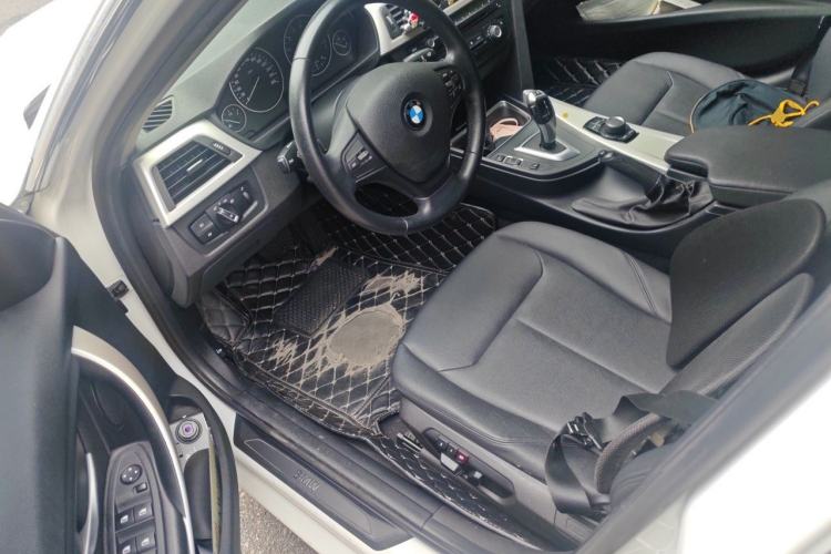 Used BMW 3 Series 2015 316Li Fashion Model Left Front Seat