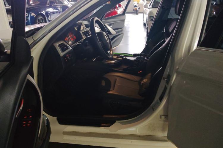 Used BMW 3 Series 2015 320Li Luxury Edition Fashion Model Left Front Seat