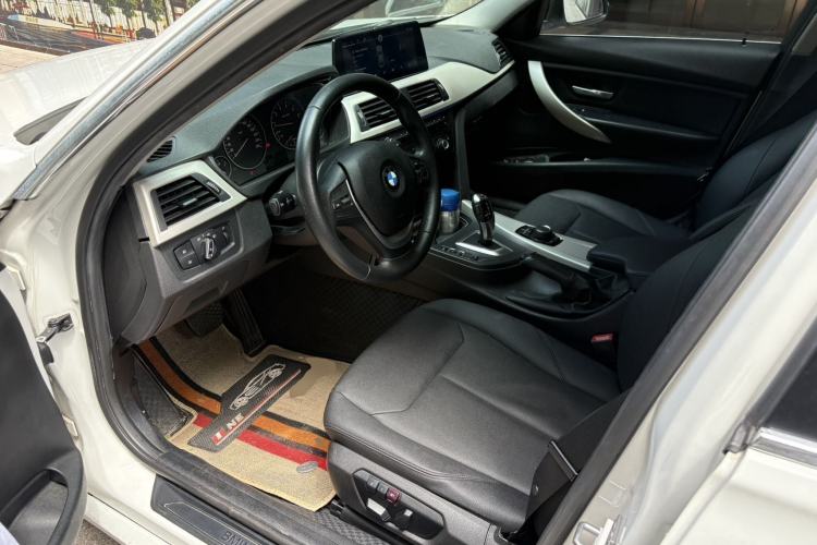 Used BMW 3 Series 2015 316Li Fashion Model Left Front Seat