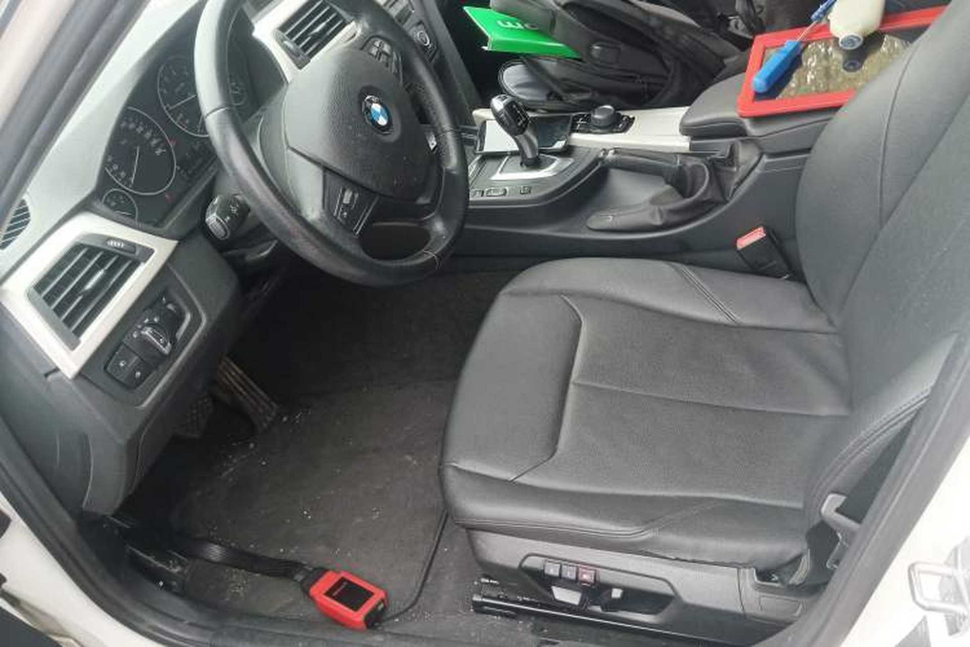 Used BMW 3 Series 2015 320Li Luxury Edition Fashion Model Left Front Seat