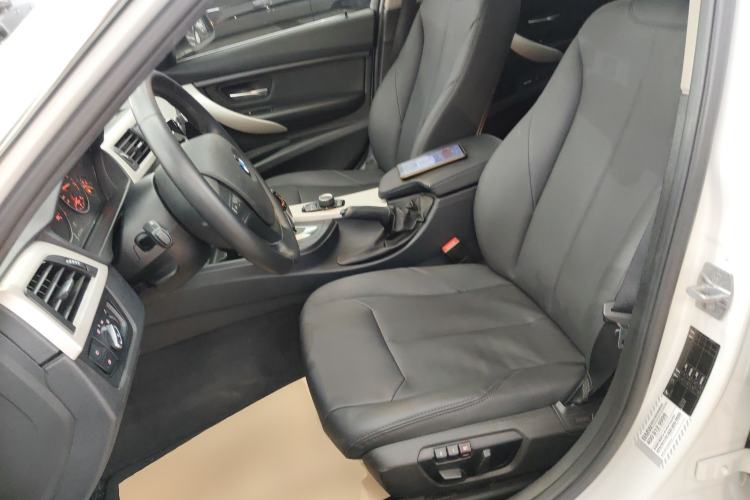 Used BMW 3 Series 2015 320Li Luxury Edition Fashion Model Left Front Seat