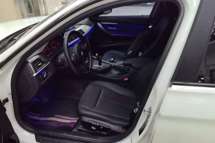 Used BMW 3 Series 2015 316Li Fashion Model Left Front Seat
