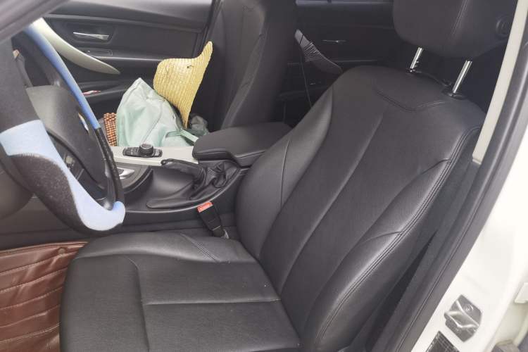 Used BMW 3 Series 2015 316Li Fashion Model Left Front Seat