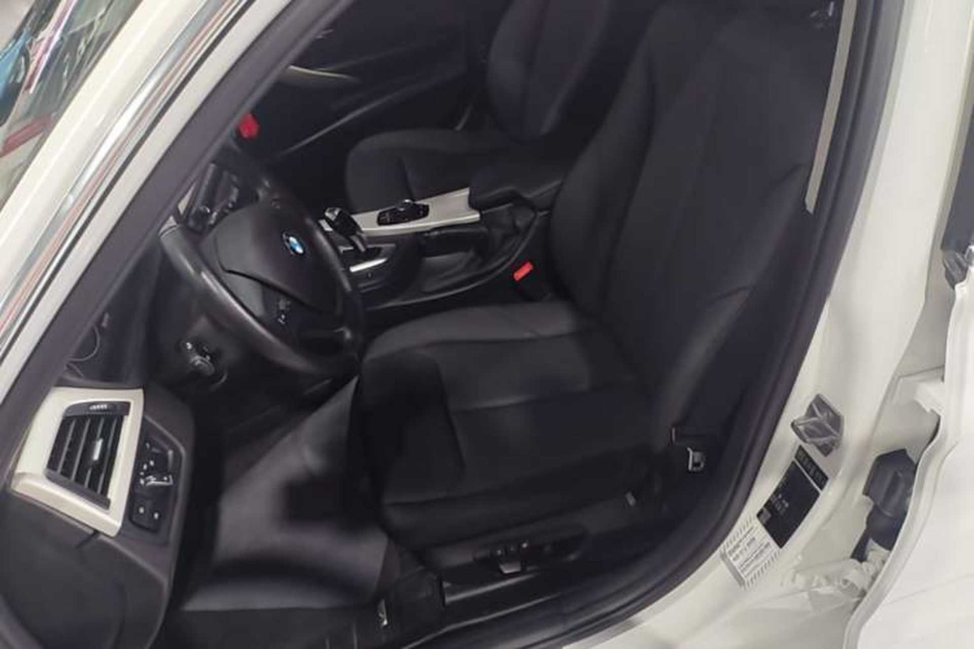 Used BMW 3 Series 2015 316Li Fashion Model Left Front Seat