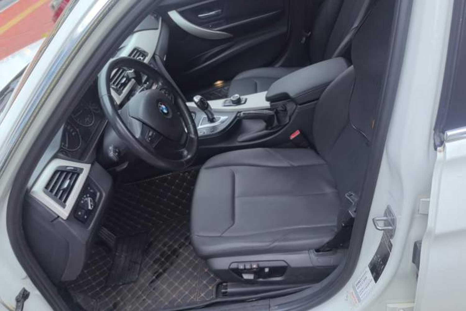 Used BMW 3 Series 2015 320Li Fashion Model Left Front Seat