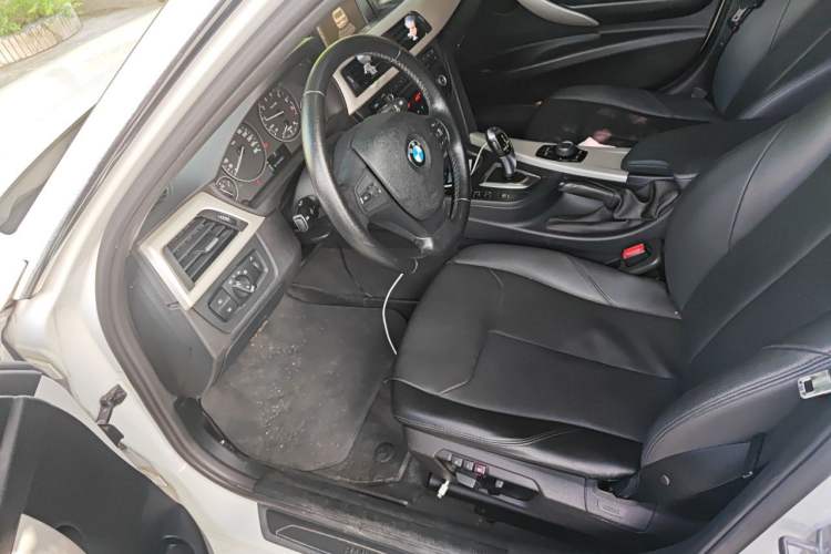 Used BMW 3 Series 2015 320Li Luxury Edition Fashion Model Left Front Seat