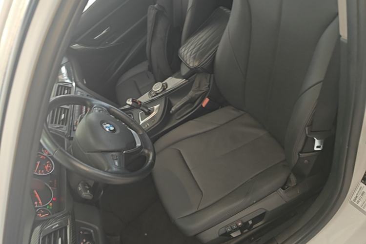 Used BMW 3 Series 2015 320Li Luxury Edition Fashion Model Left Front Seat