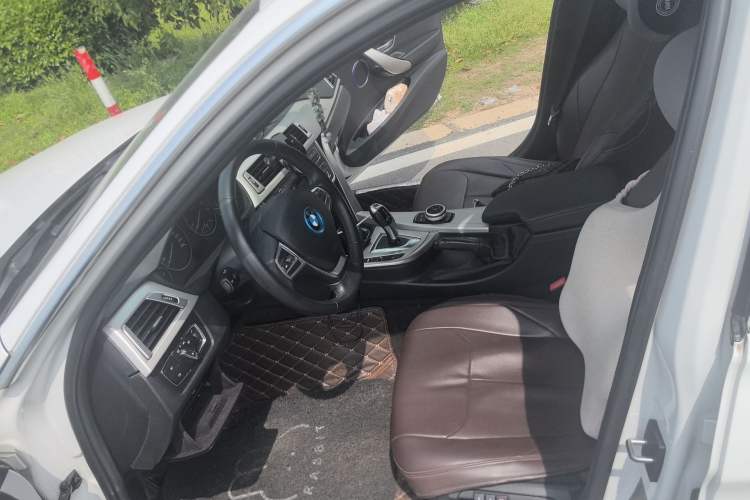 Used BMW 3 Series 2015 316Li Fashion Model Left Front Seat