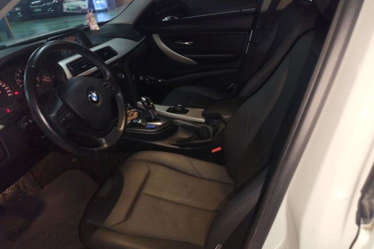 Used BMW 3 Series 2015 320Li Luxury Edition Fashion Model Left Front Seat