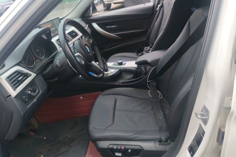Used BMW 3 Series 2015 320Li Fashion Model Left Front Seat