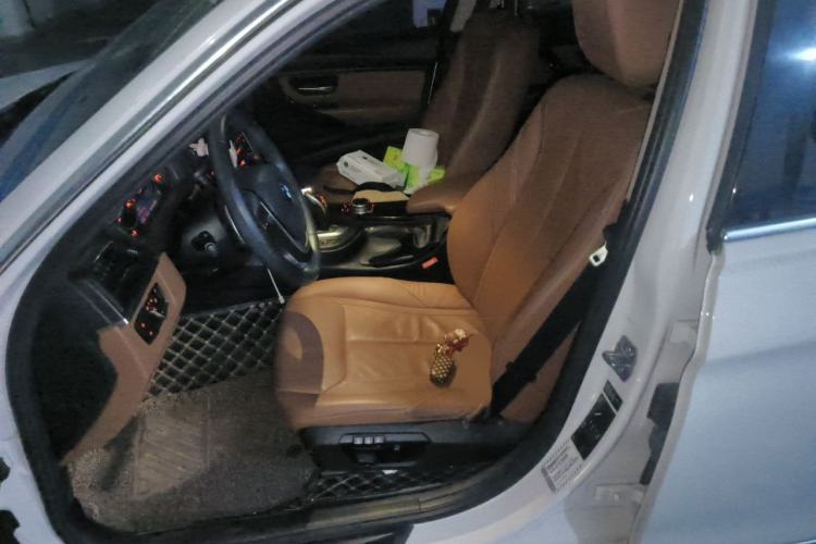 Used BMW 3 Series 2015 320Li Luxury Design Package Left Front Seat