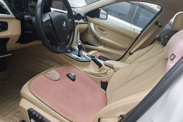 Used BMW 3 Series 2015 320i Fashion Model Left Front Seat