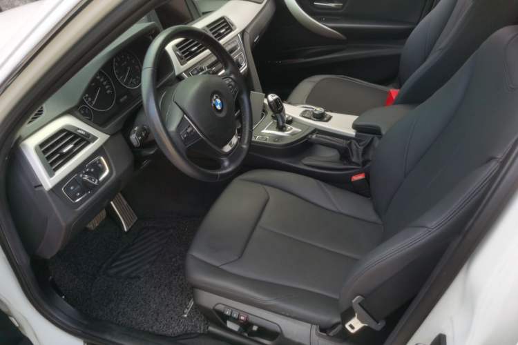 Used BMW 3 Series 2015 320Li Luxury Edition Fashion Model Left Front Seat