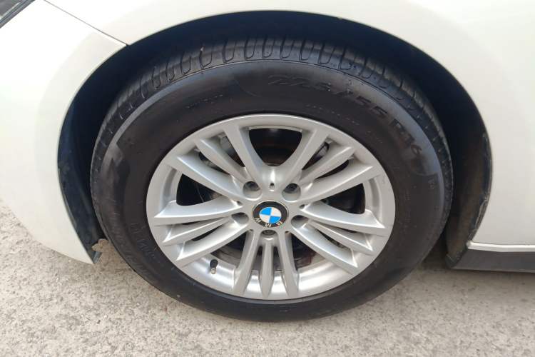 Used BMW 3 Series 2015 320Li Luxury Edition Fashion Model Left Front Wheel Hub