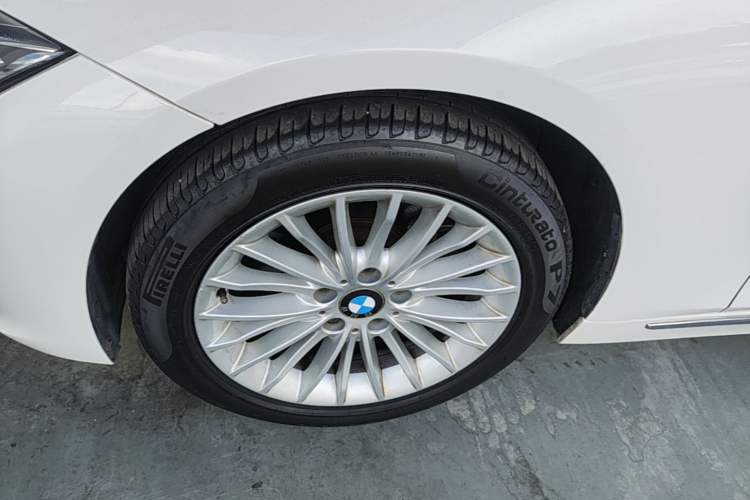 Used BMW 3 Series 2015 320Li Luxury Design Package Premium Edition Left Front Wheel Hub