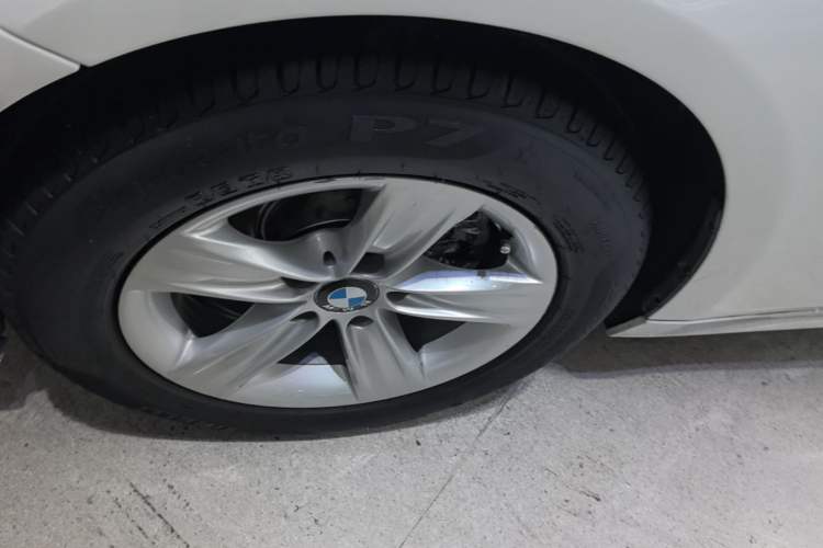Used BMW 3 Series 2015 320i Fashion Model Left Front Wheel Hub