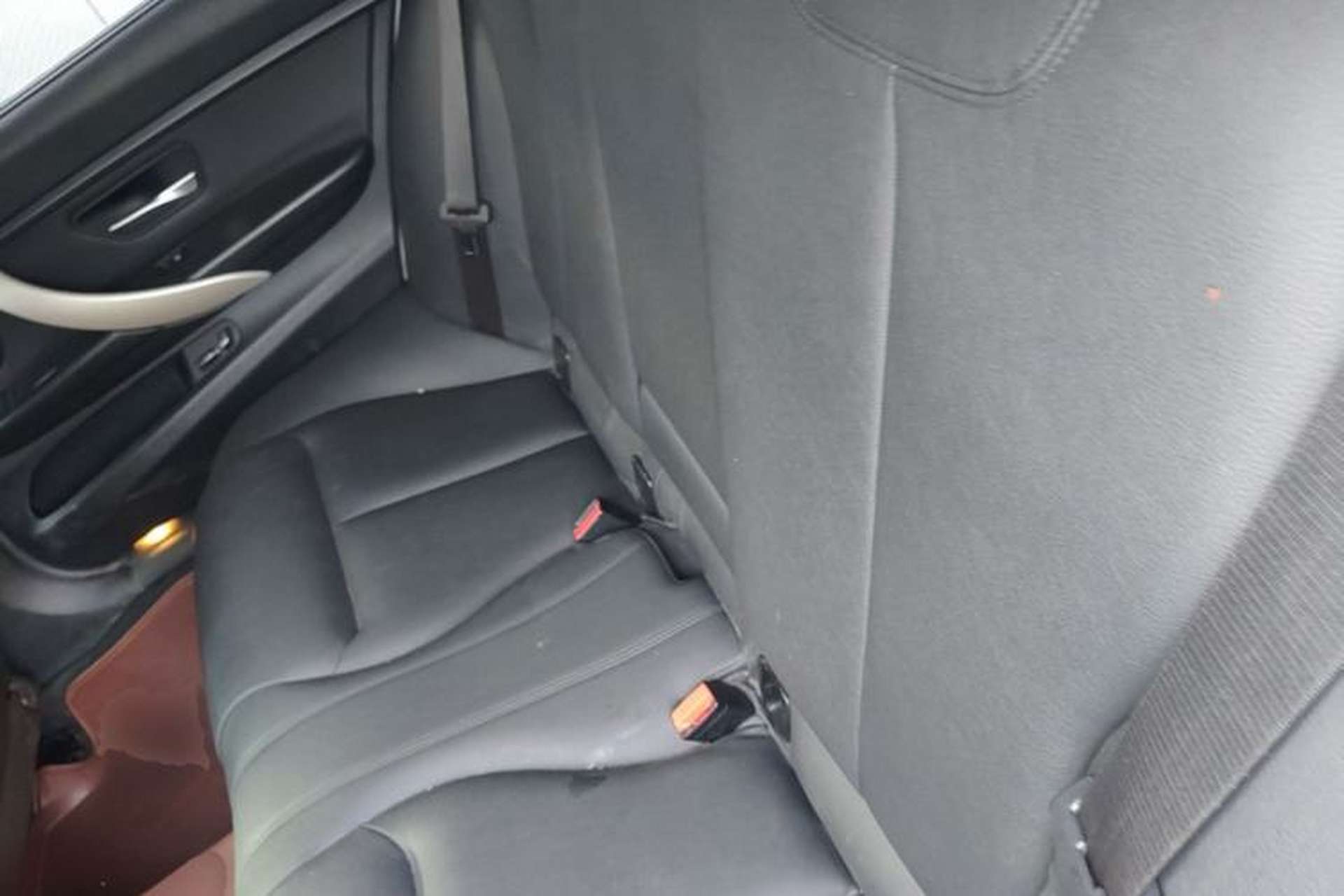 Used BMW 3 Series 2015 320Li Fashion Model Left Rear Seat