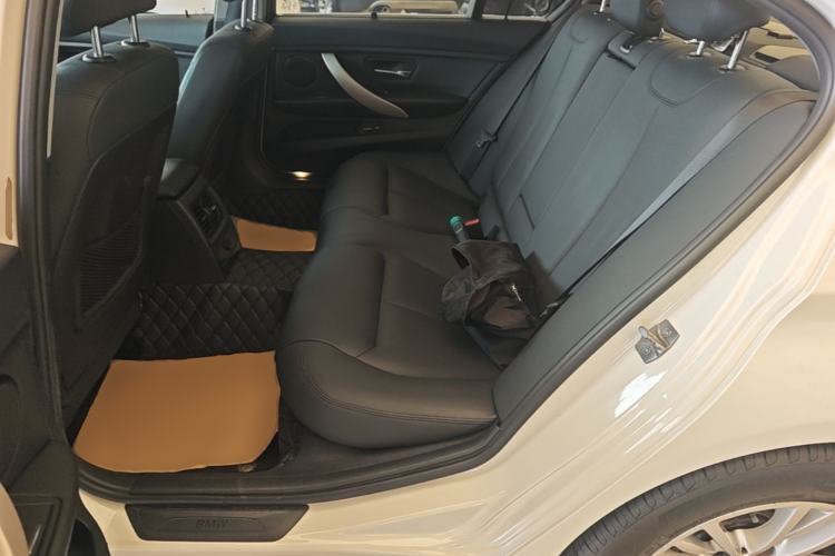 Used BMW 3 Series 2015 320Li Fashion Model Left Rear Seat