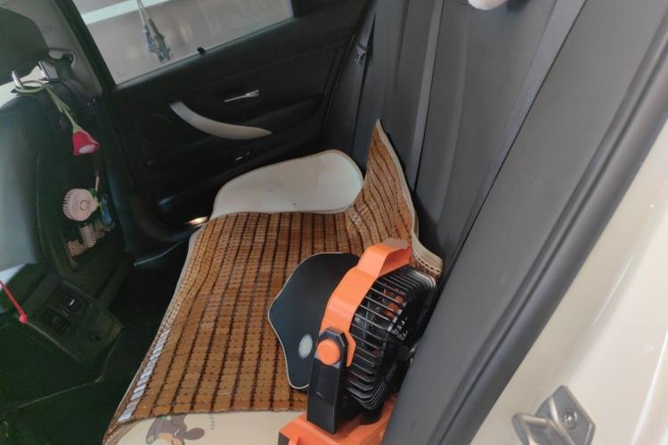 Used BMW 3 Series 2015 320Li Fashion Model Left Rear Seat
