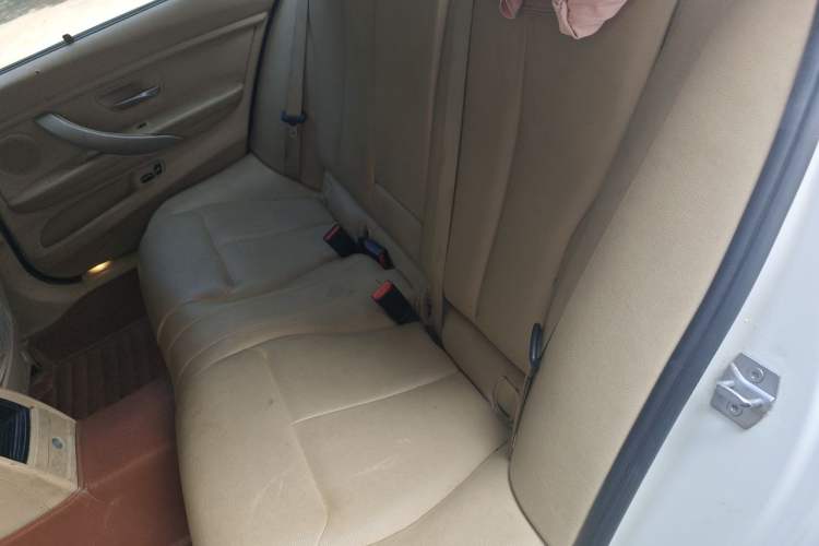Used BMW 3 Series 2015 316Li Fashion Model Left Rear Seat