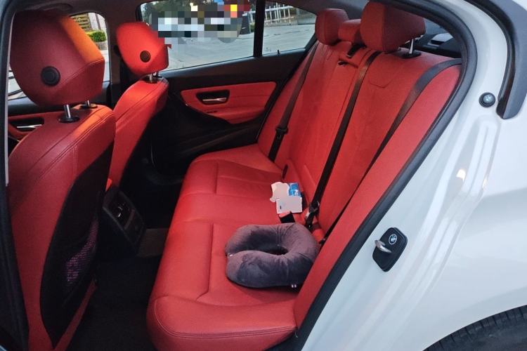 Used BMW 3 Series 2015 320i Luxury Edition Sports Design Package Left Rear Seat