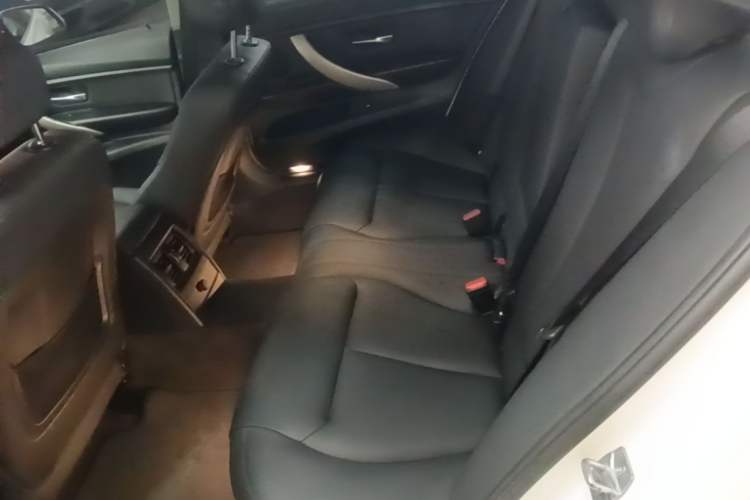 Used BMW 3 Series 2015 320Li Fashion Model Left Rear Seat