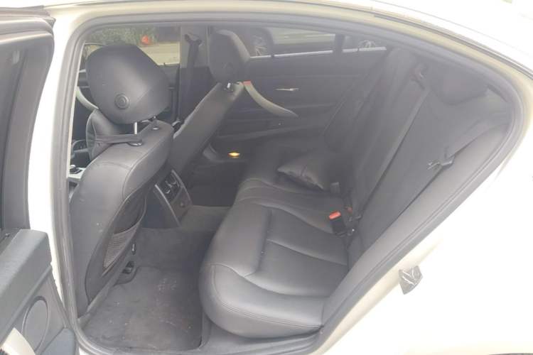 Used BMW 3 Series 2015 320Li Luxury Edition Fashion Model Left Rear Seat