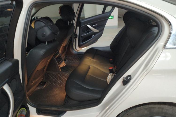 Used BMW 3 Series 2015 316Li Fashion Model Left Rear Seat