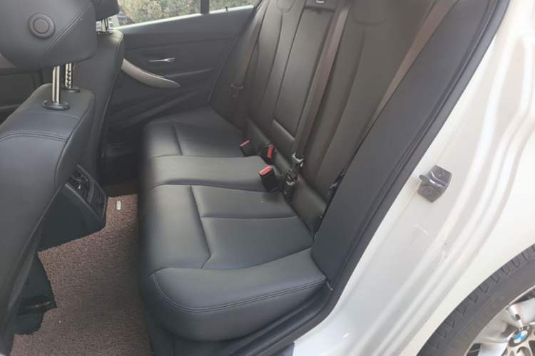 Used BMW 3 Series 2015 320i Luxury Line Stylish Edition Left Rear Seat