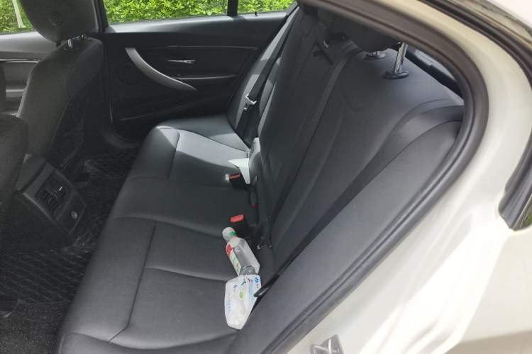 Used BMW 3 Series 2015 320i Luxury Line Stylish Edition Left Rear Seat