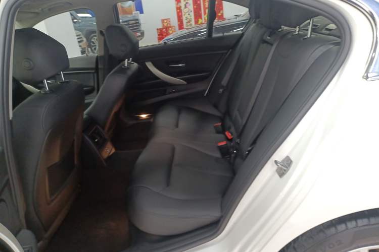 Used BMW 3 Series 2015 320Li Luxury Edition Fashion Model Left Rear Seat