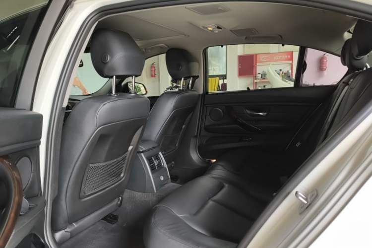 Used BMW 3 Series 2015 320Li Luxury Design Package Premium Edition Left Rear Seat